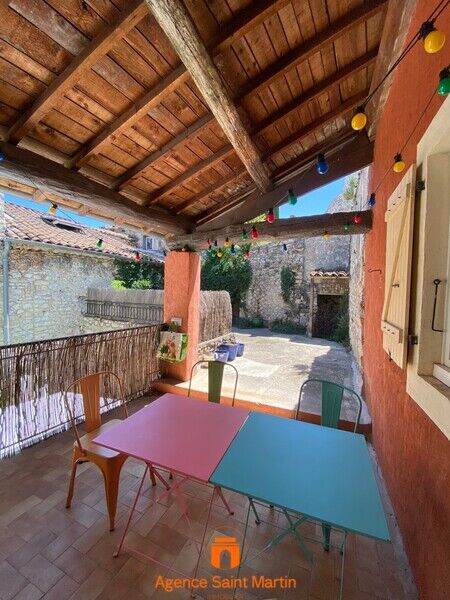 Maison de Village   T6 à louer Sauzet 26740