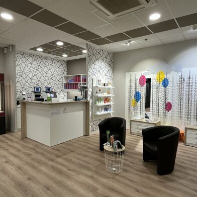 Immeuble  137160 €