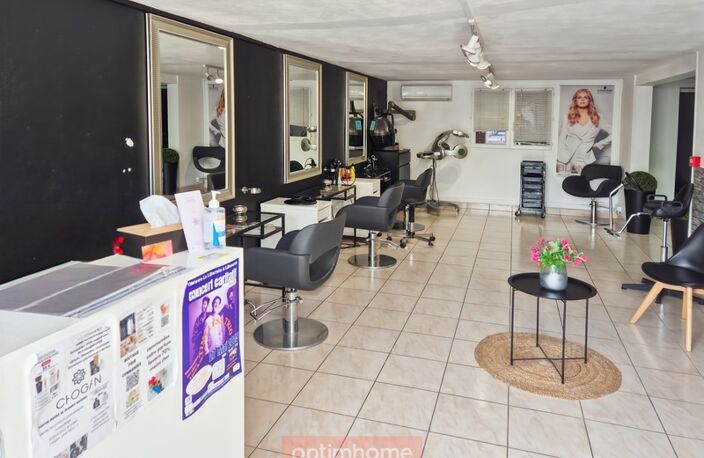 Fond de commerce Salon de coiffure – Libourne, Axe passant — photo 3
