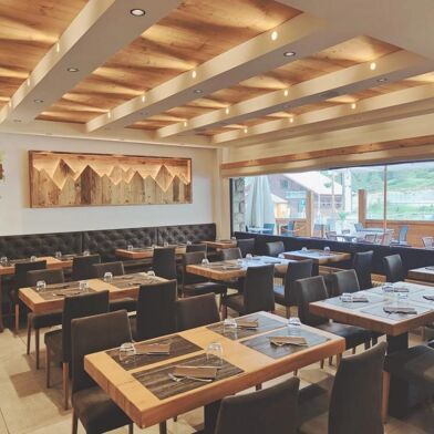 Commerce 4 pièces 590000 €