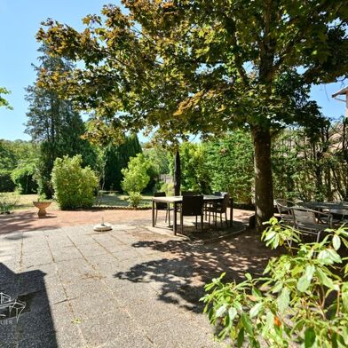 Maison 8 pièces 499000 €