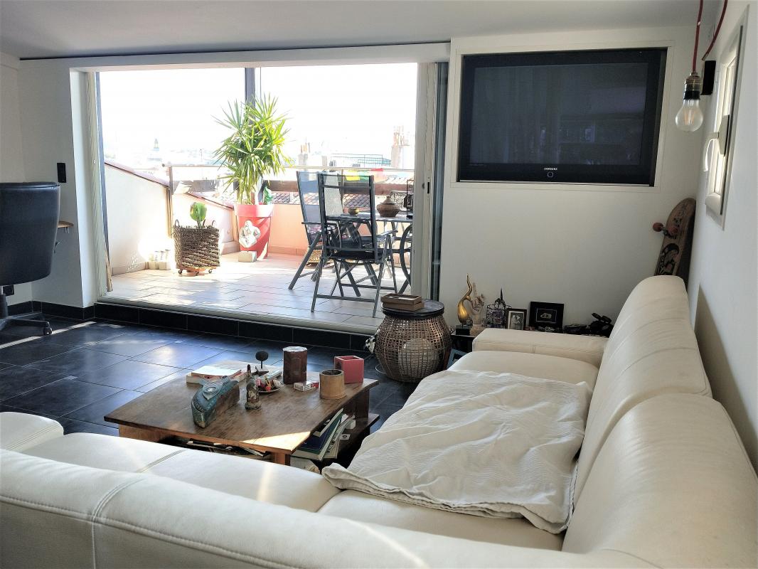 Photo Appartement T2 centre-ville avec terrasse à vendre image 3/4