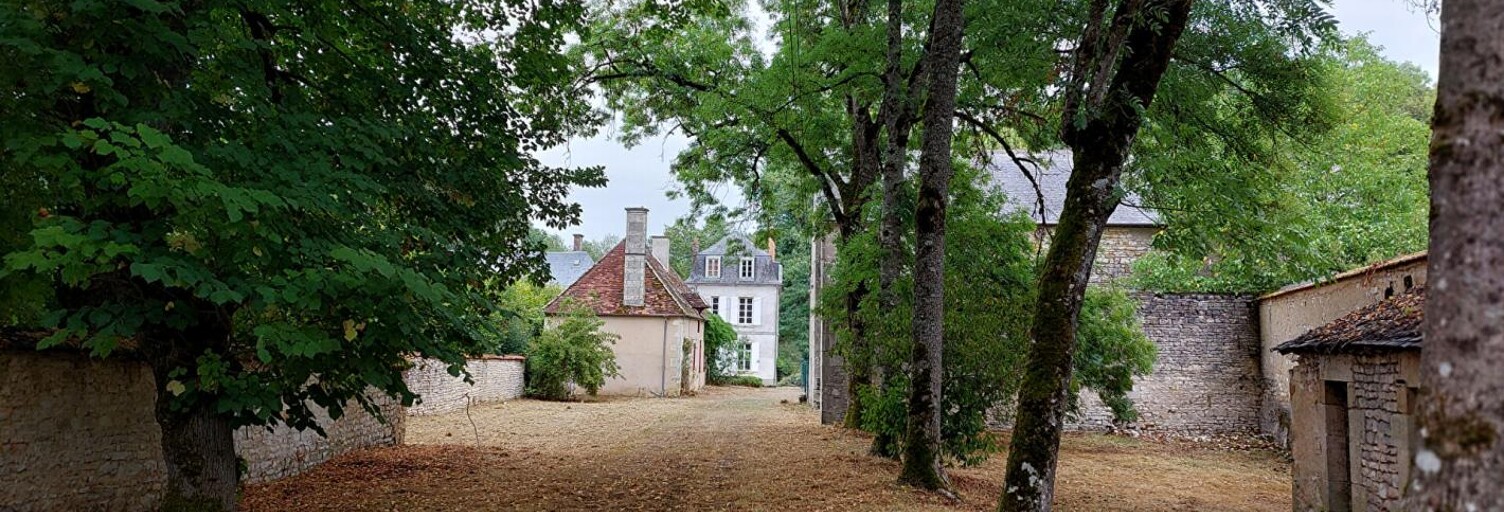 Maison 5 Pièces  m² à vendre à Savigny-en-Septaine (18390)