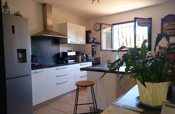 LIBOURNE — photo 2