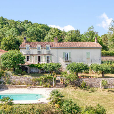 Maison 7 pièces 390000 €
