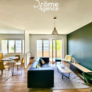 Appartement 2 pièces 721 €