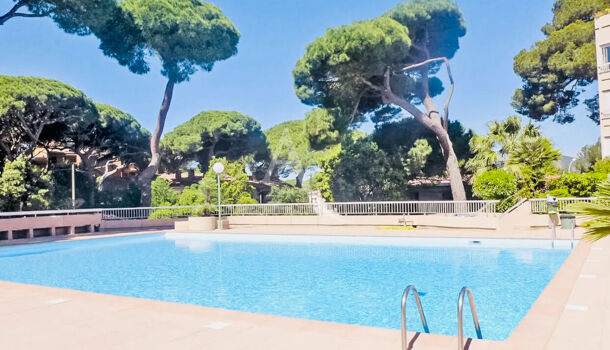 Appartement 2 pièces  à vendre Hyères 83400