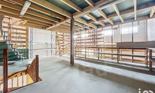 Commerce  367 m² à louer à Brie-Comte-Robert (77170)