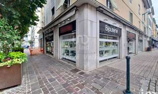 Commerce  129 m² à vendre à Bourg-en-Bresse (01000)