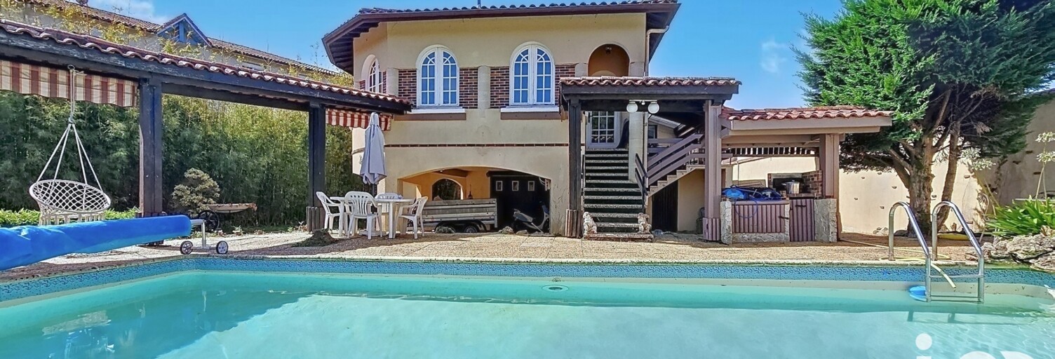 Maison 7 Pièces 246 m² à vendre à Aire-sur-l'Adour (40800)