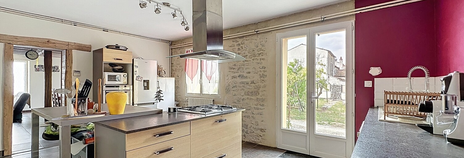 Maison 5 Pièces 135 m² à vendre à Taugon (17170)