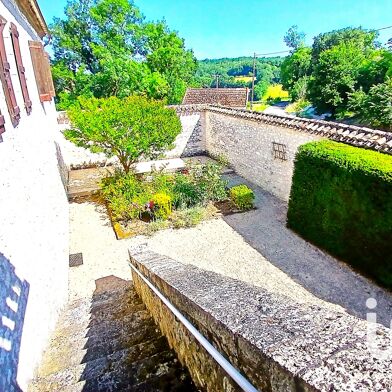 Maison 7 pièces 295000 €