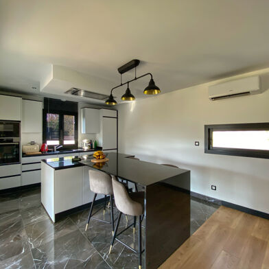 Maison 5 pièces 450000 €