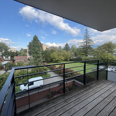 Appartement 2 pièces 763 €