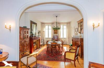 Maison de ville de 8 pièces principales — photo du bien