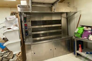 Commerce  378000 €