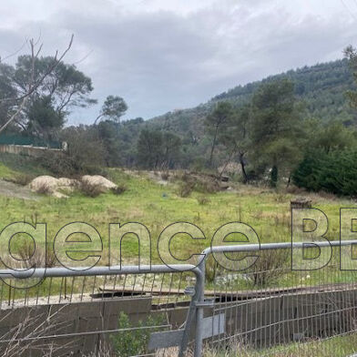 Terrain  2200000 €