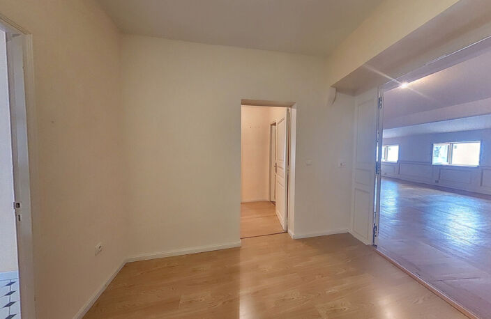 appartement type 3  de 112.25 m2 + cave voutée 40 m2 — photo 5