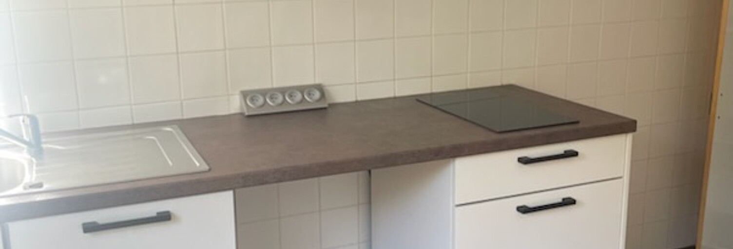 Appartement 1 Pièce 30 m² à louer à Marcillac-Vallon (12330)