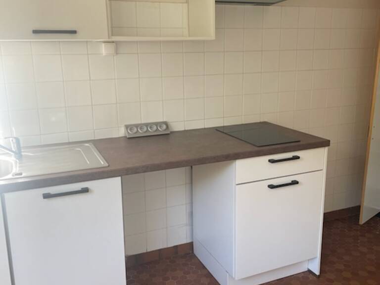 LOCATION T1 MARCILLAC SANS FRAIS D'AGENCE — photo 1