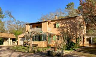 Maison 5 Pièces 150 m² à louer à Le Tholonet (13100)