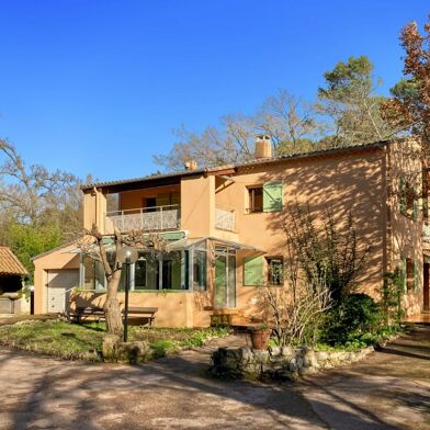 Maison 5 pièces 2350 €