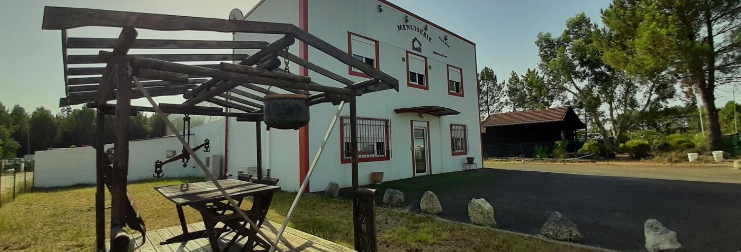 property.type.service   m² à vendre à Gujan-Mestras (33470)