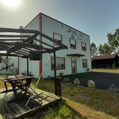 property.type.service  676000 €