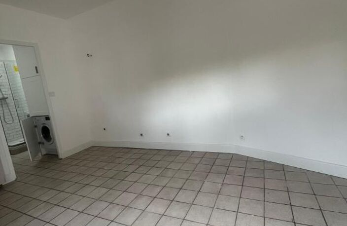 Appartement À Louer — photo 3