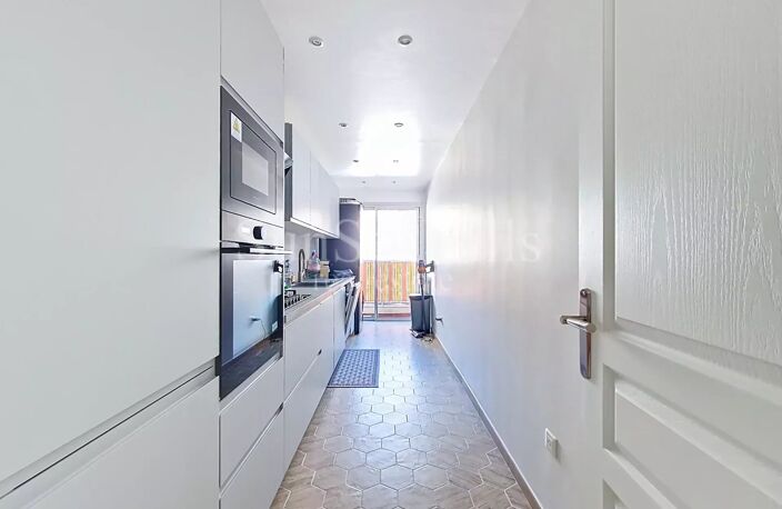 NICE – RUE DE FRANCE – 3 PIÈCES TRAVERSANT EST-OUEST – 78 m² – R — photo 3