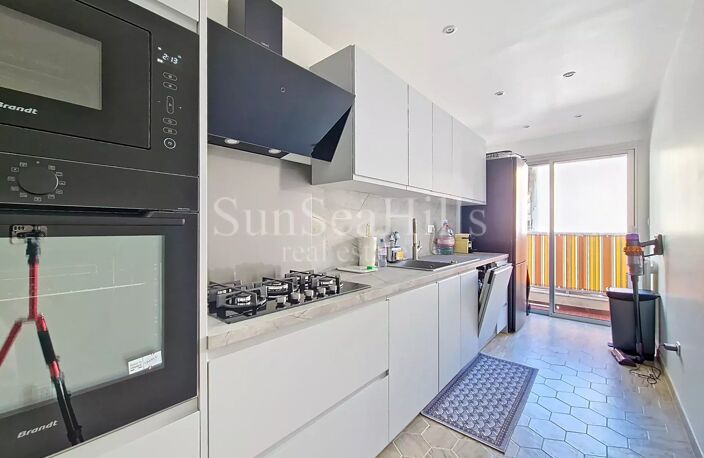 NICE – RUE DE FRANCE – 3 PIÈCES TRAVERSANT EST-OUEST – 78 m² – R — photo 4