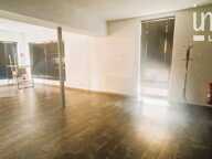 Local commercial — photo 2