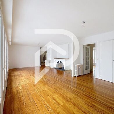 Appartement 4 pièces 275000 €