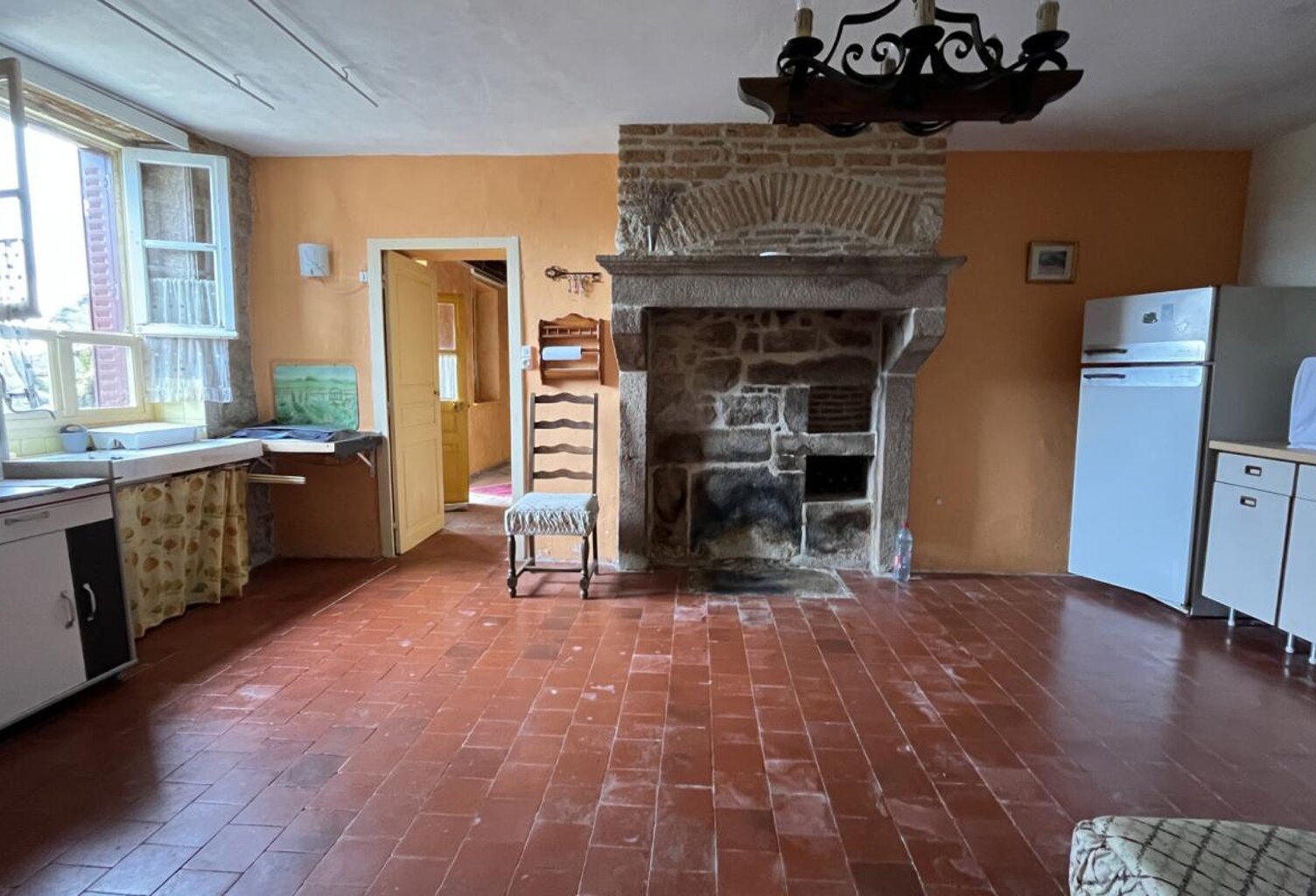 Maison de campagne sur 2 727 m² de terrain avec vue dégagée — photo 1