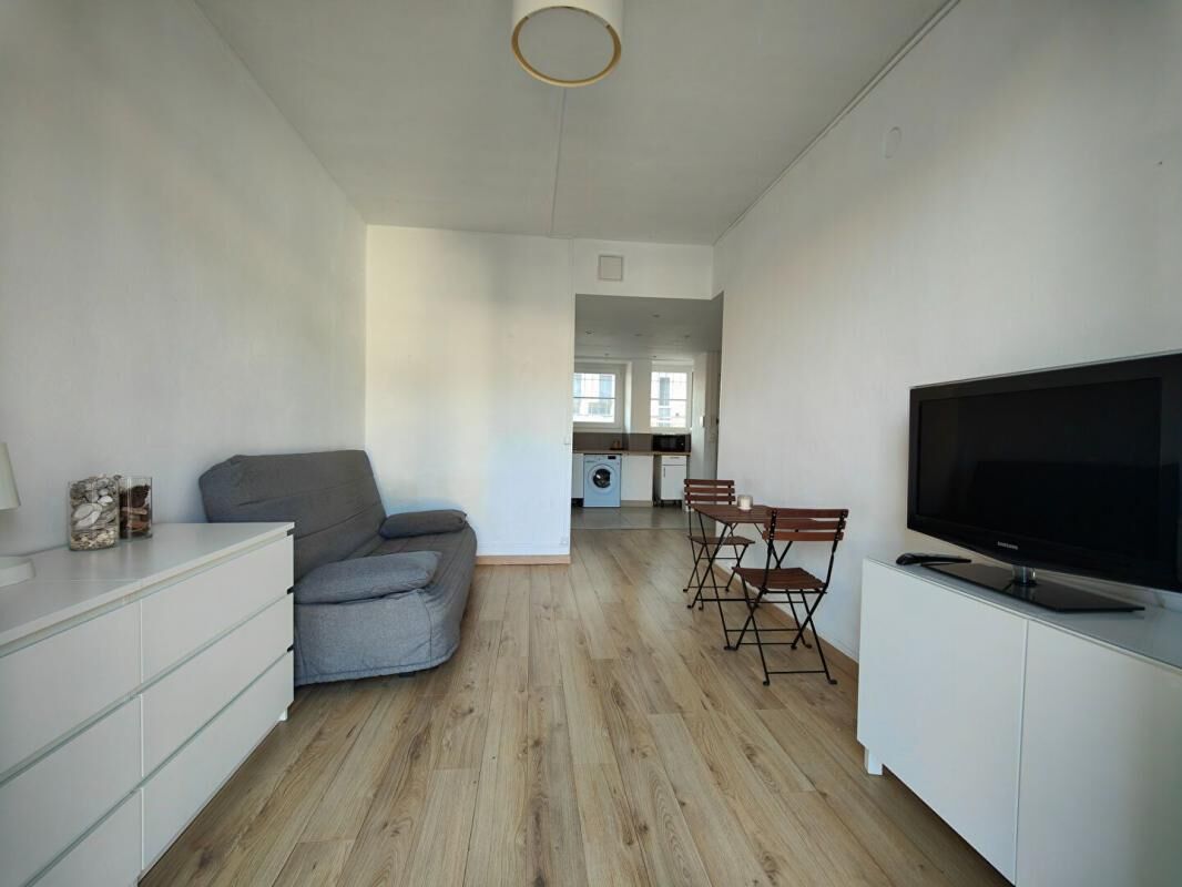 A louer Appartement Toulon centre-ville studio 34 m² - Meublé - Ascenseur