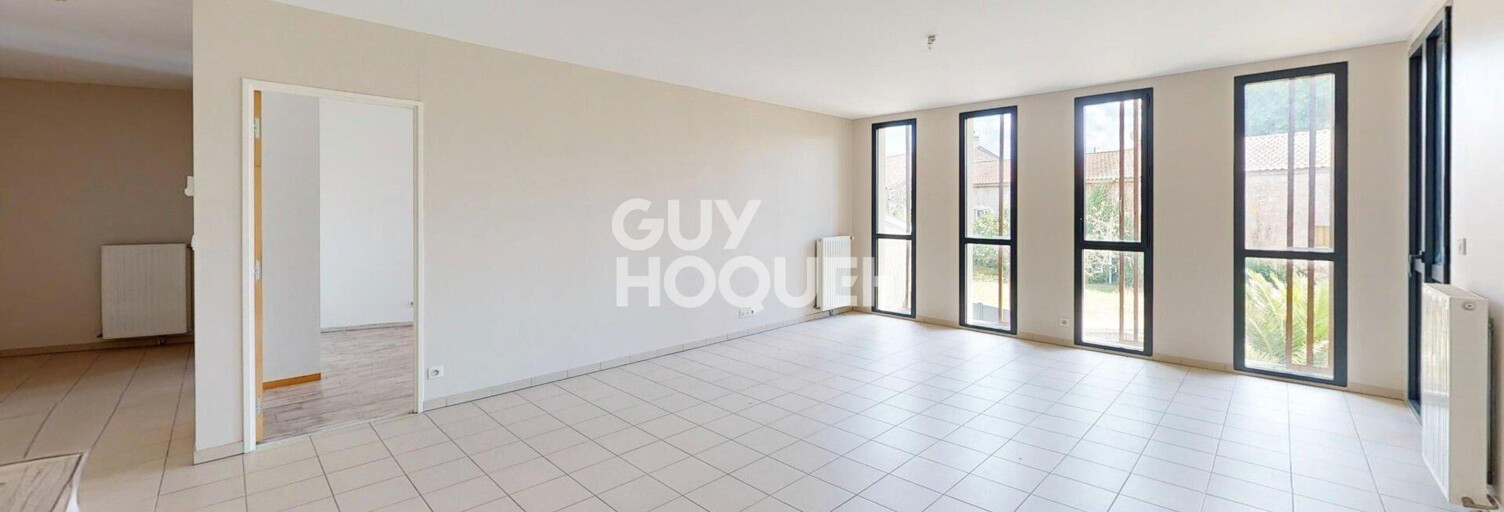 Bureau  97 m² à louer à Castres-Gironde (33640)