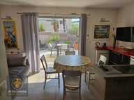 T2 CENTRE LE LAVANDOU — photo 3