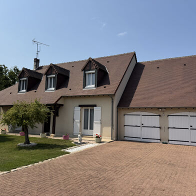 Maison 9 pièces 349800 €