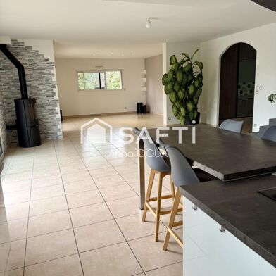 Maison 7 pièces 658000 €