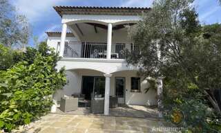 Maison 8 Pièces 184 m² à vendre à Cavalaire-sur-Mer (83240)