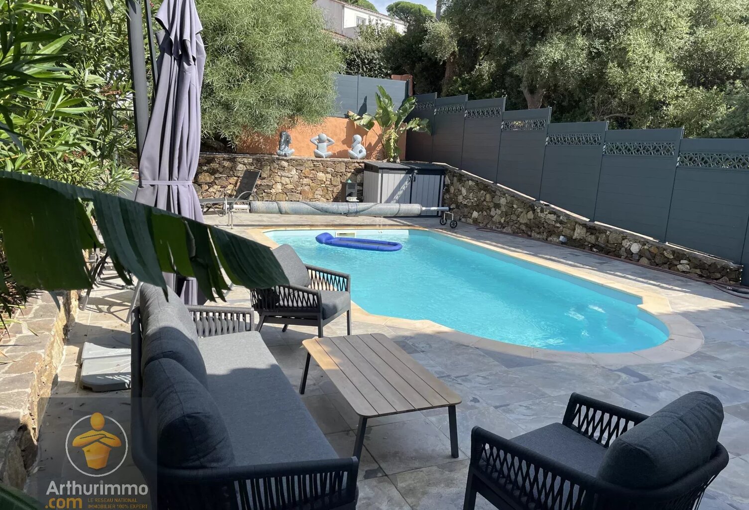 Villa à Cavalaire-sur-Mer avec Piscine et Confort Moderne — photo 1