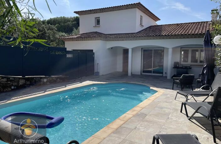Villa à Cavalaire-sur-Mer avec Piscine et Confort Moderne — photo 2