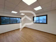 Local de 148 m² aménagé en bureaux centre Orthez — photo 2