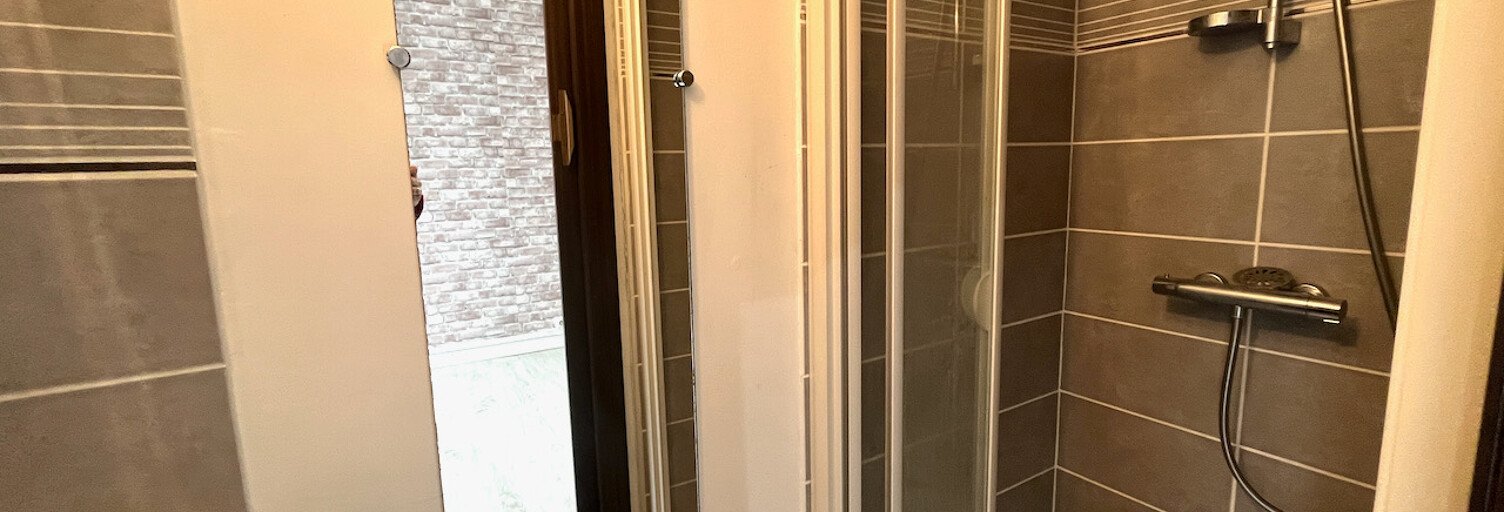 Commerce  25 m² à louer à Villeneuve-sur-Lot (47300)