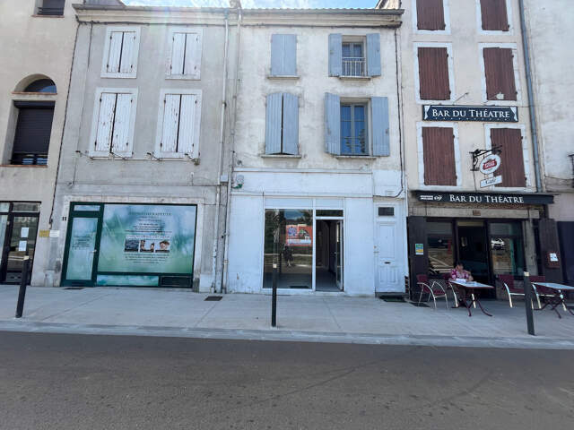 Villeneuve sur Lot, local commercial très VISIBLE, situé sur un axe piéton passant entre le grand parking de la République et les commerces du centre ville dans la zone piétonne. — photo du bien
