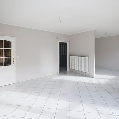 Appartement 6 pièces 150000 €