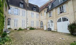 Maison  550 m² à vendre à Bourges (18000)