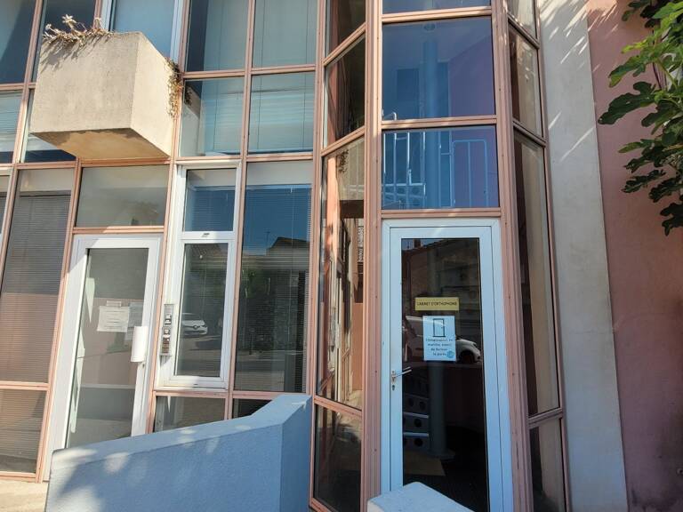 Bureau — photo 1