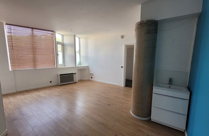 Bureau — photo 3