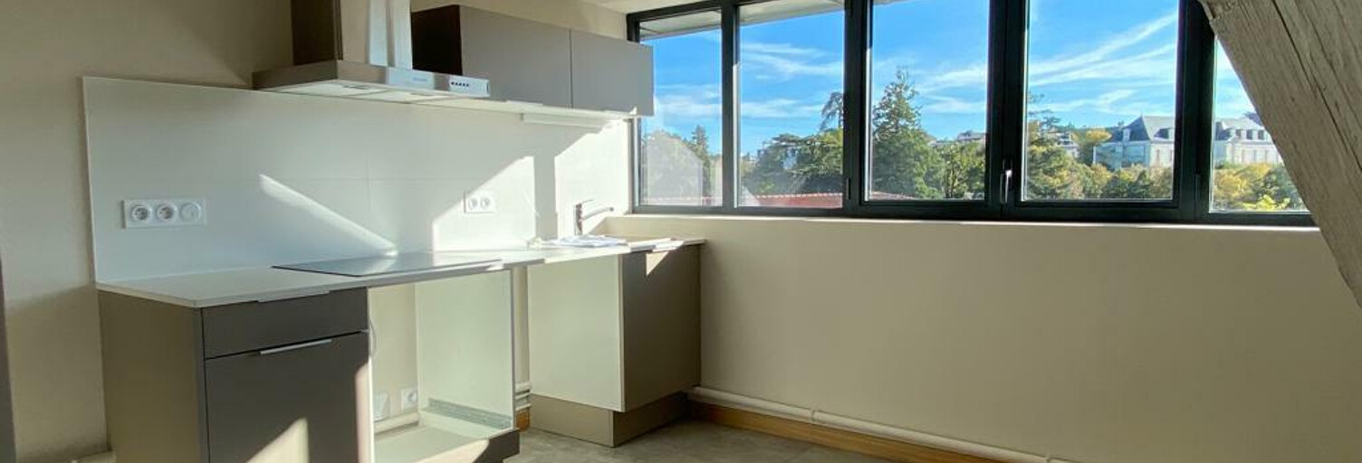 Appartement 3 Pièces 94 m² à louer à Poitiers (86000)